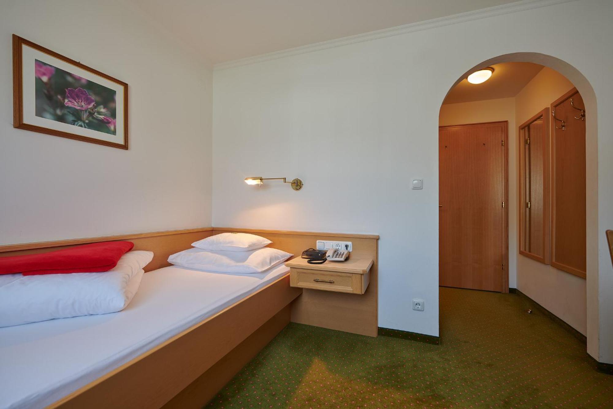 Hotel Appartement Roggal Лех ам Алберг Екстериор снимка